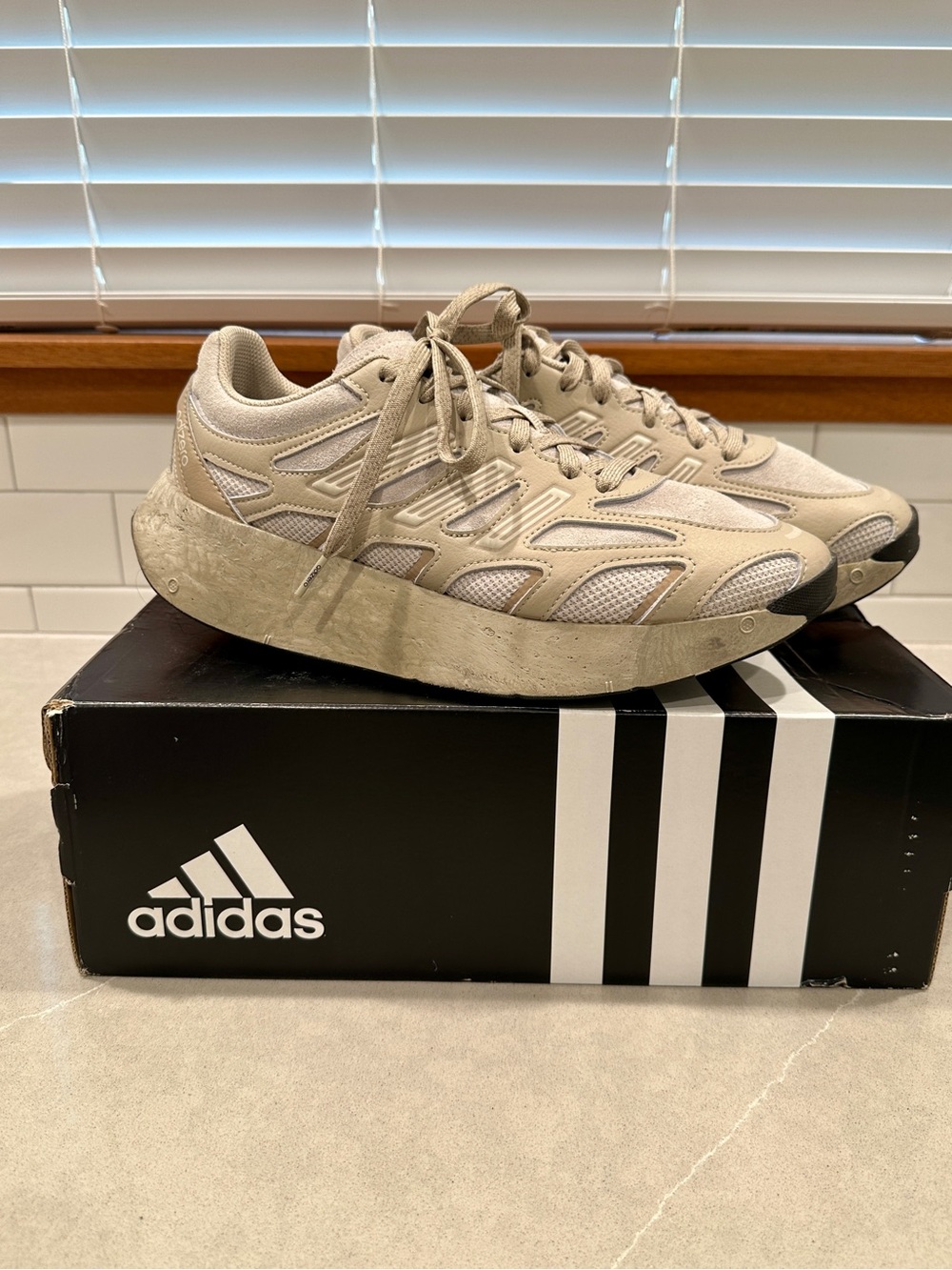 Adidas Adizero Aruku Running Shoes Men’s Size 10 | Like New | Rare Colorway